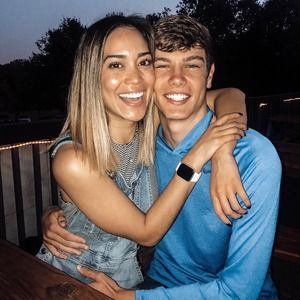 Meet your Posher, Payton